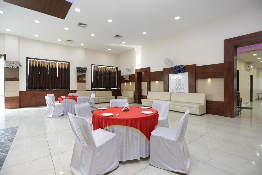 Hotel Rajmohan Palace Gwalior Dış mekan fotoğraf